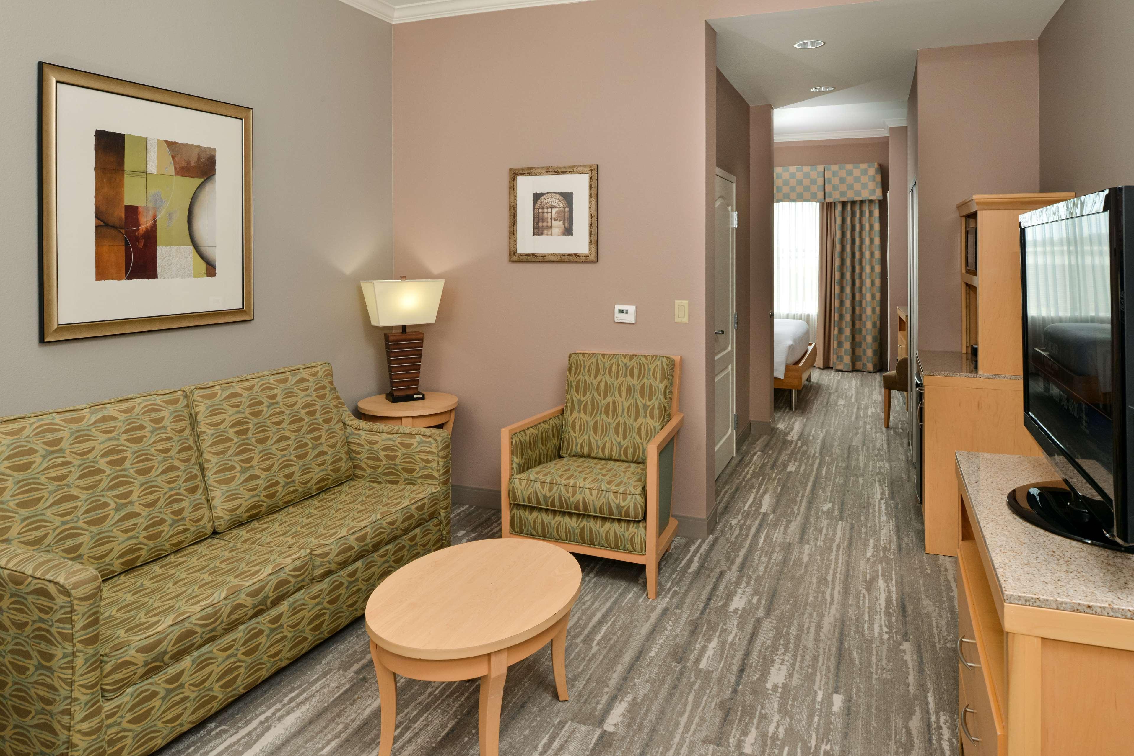 Hilton Garden Inn Denton Ngoại thất bức ảnh