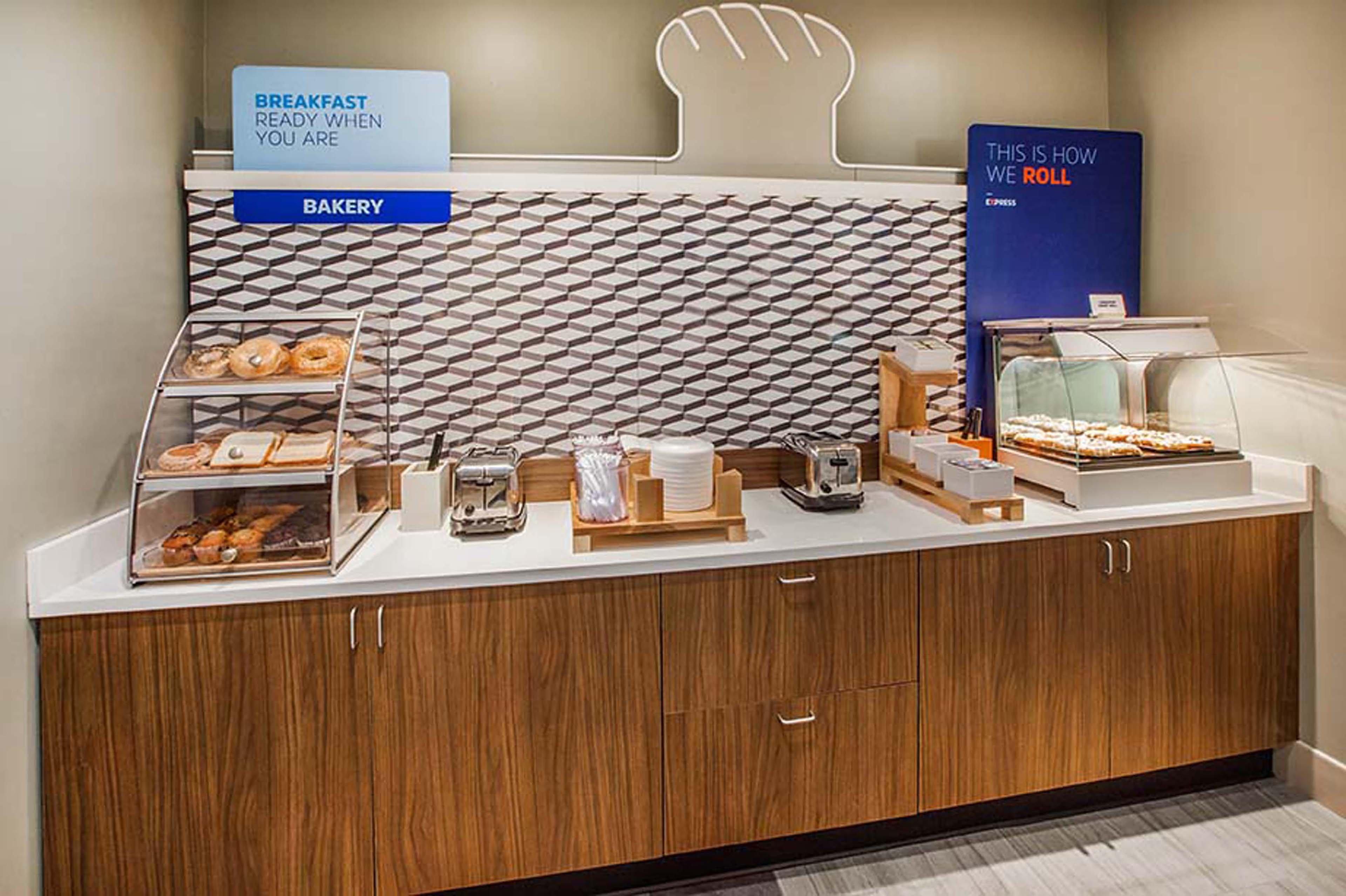 Hilton Garden Inn Denton Ngoại thất bức ảnh