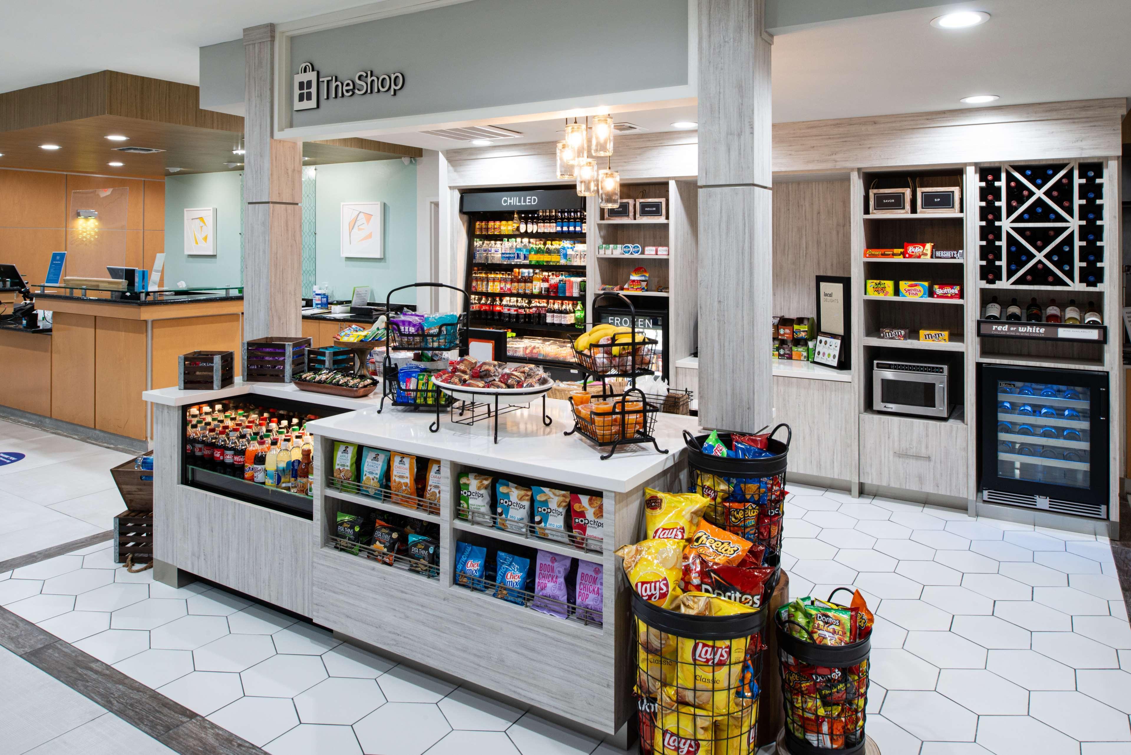 Hilton Garden Inn Denton Ngoại thất bức ảnh