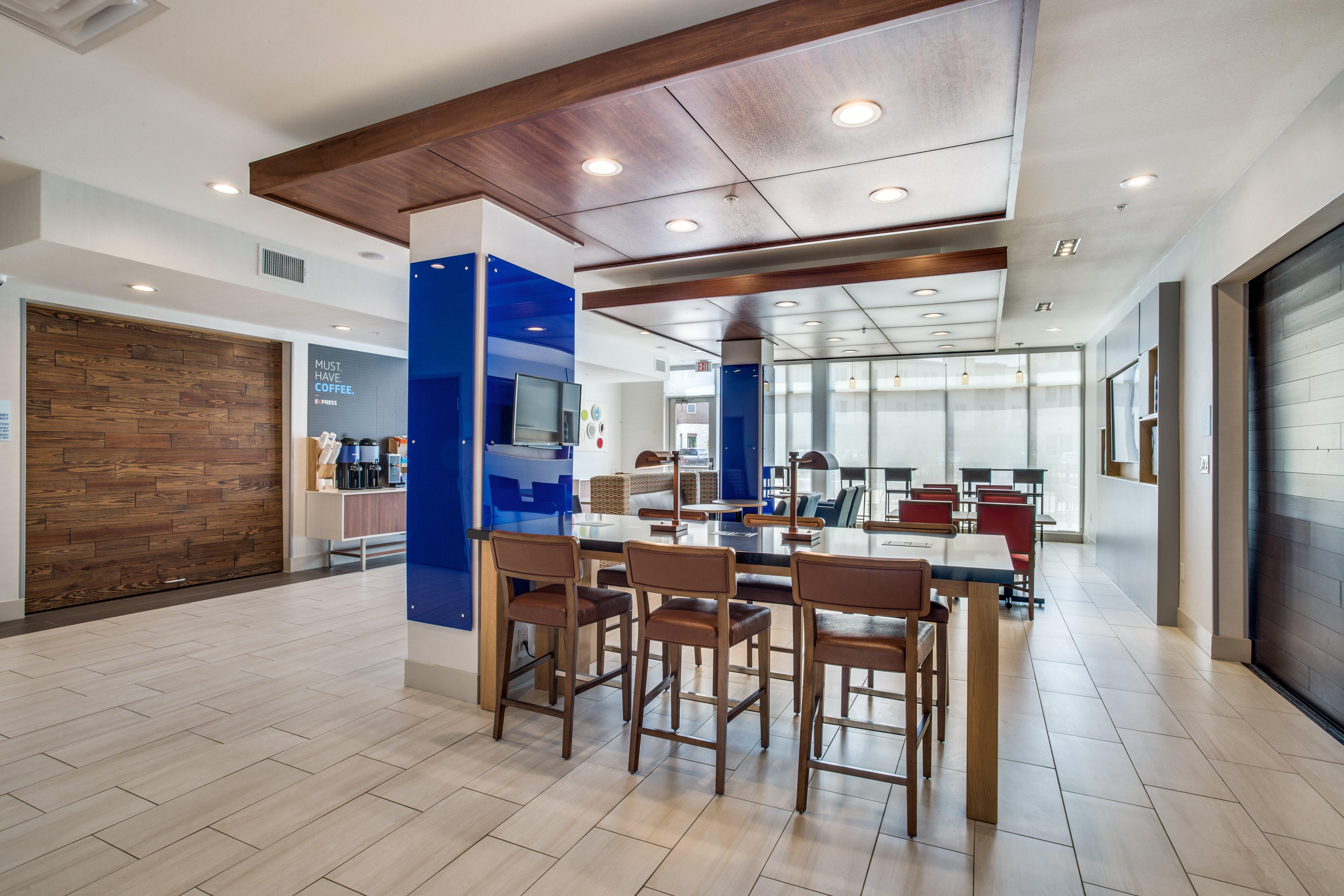Hilton Garden Inn Denton Ngoại thất bức ảnh