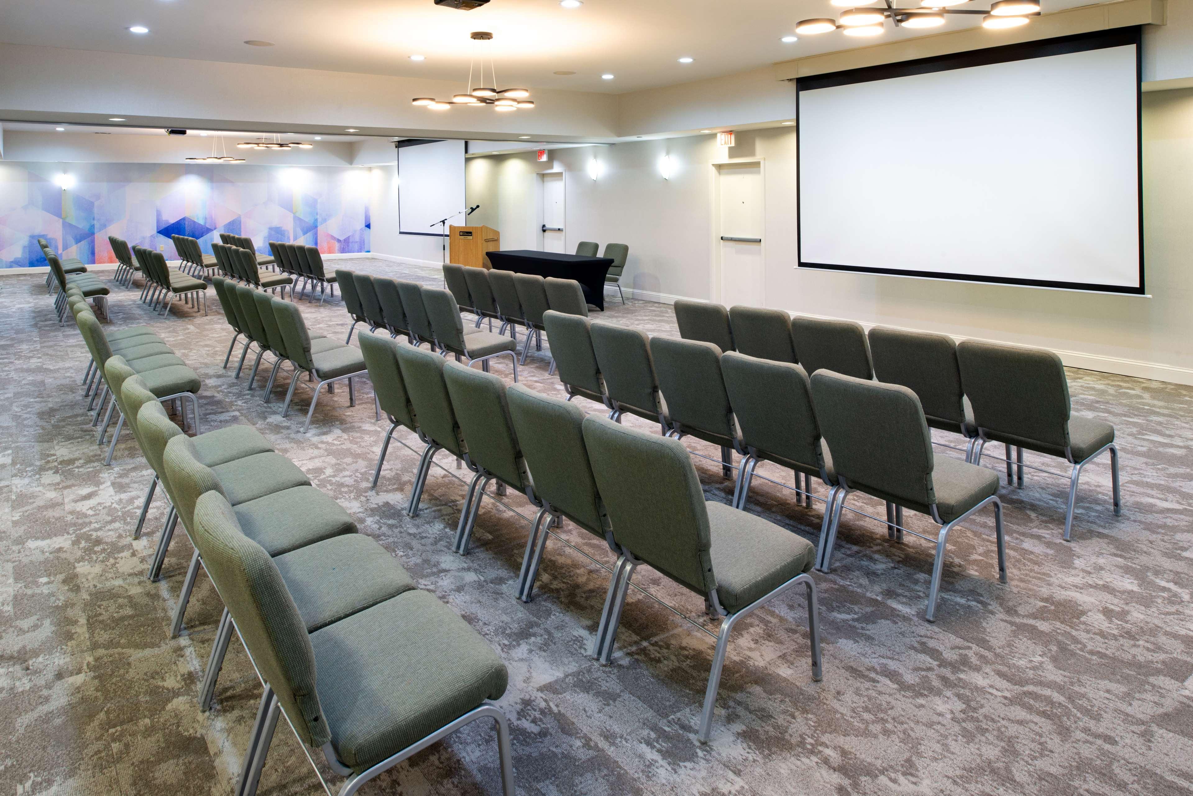 Hilton Garden Inn Denton Ngoại thất bức ảnh
