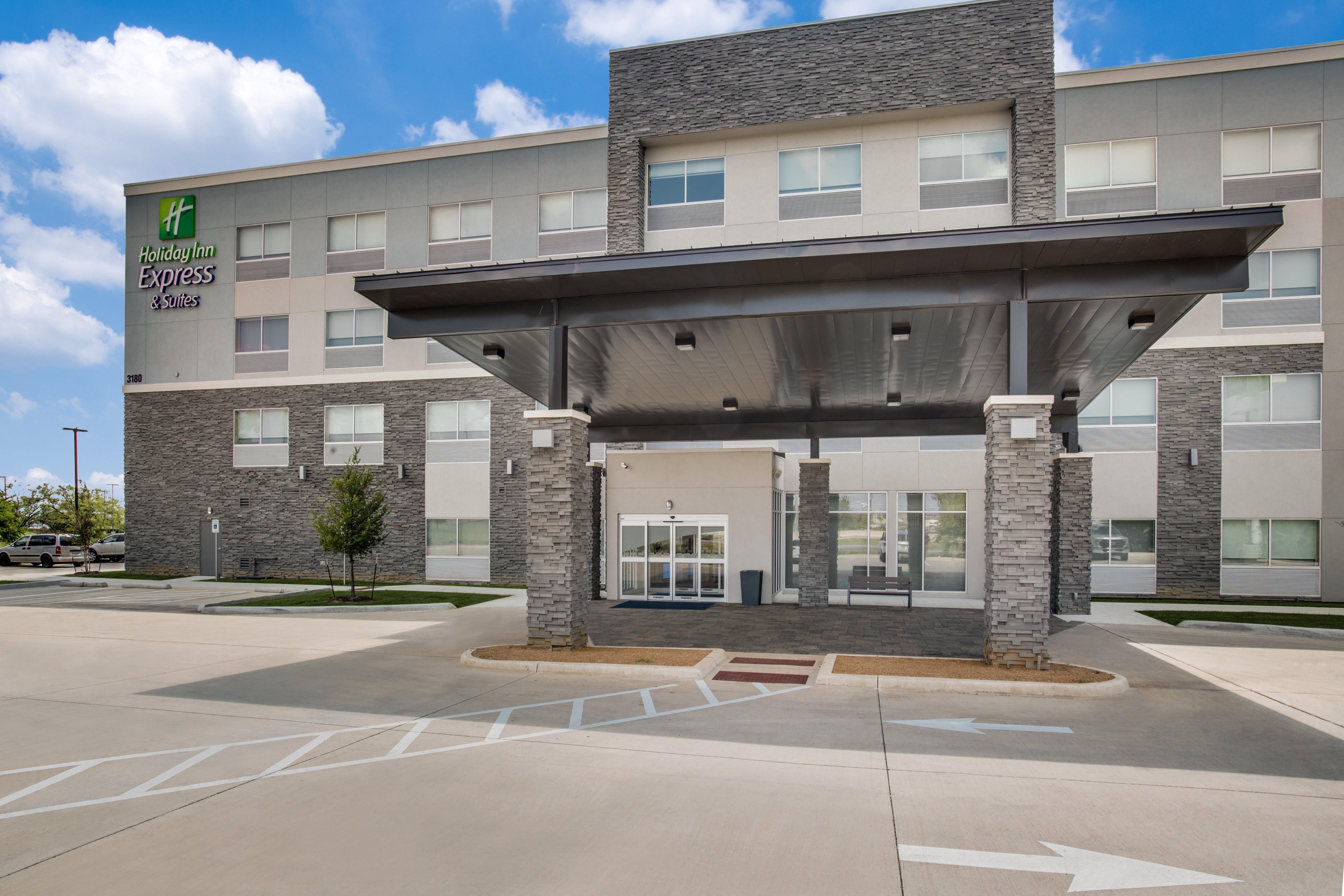 Hilton Garden Inn Denton Ngoại thất bức ảnh