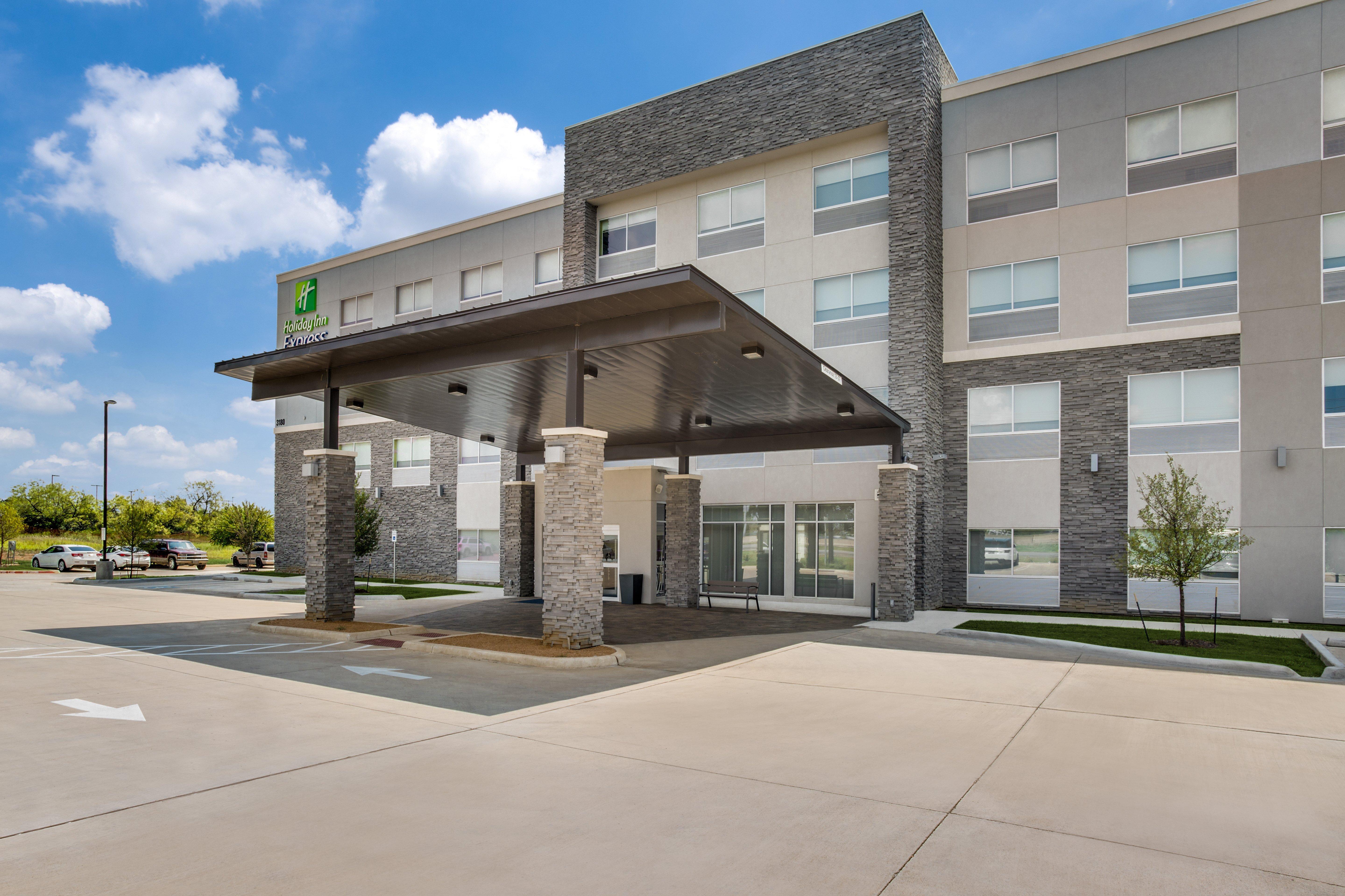 Hilton Garden Inn Denton Ngoại thất bức ảnh