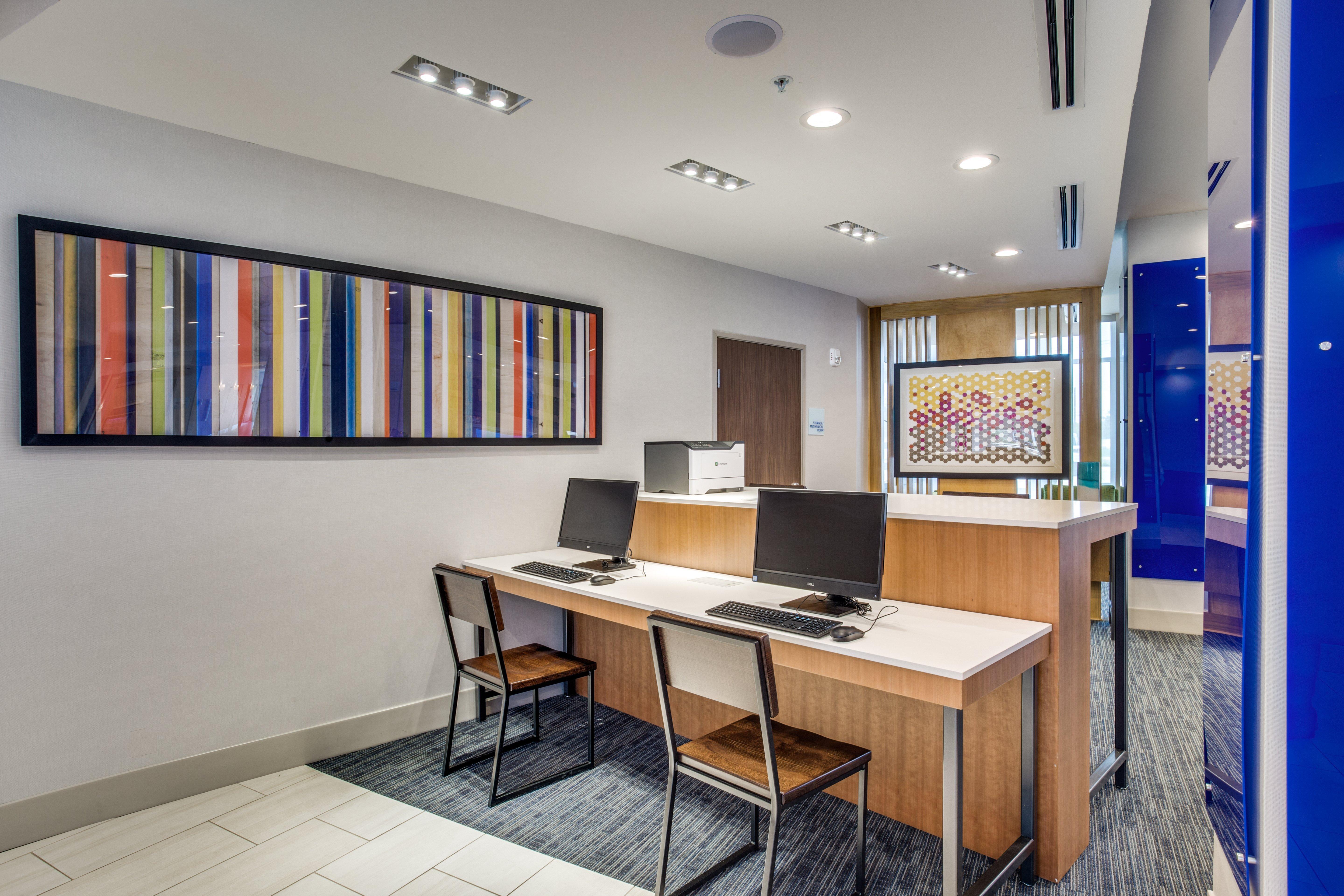 Hilton Garden Inn Denton Ngoại thất bức ảnh